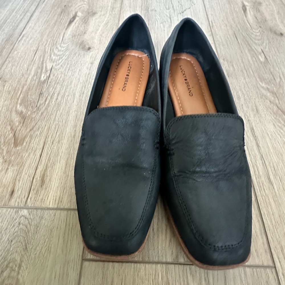Lucky Brand Black Flats Minimalist Slip-Ons
